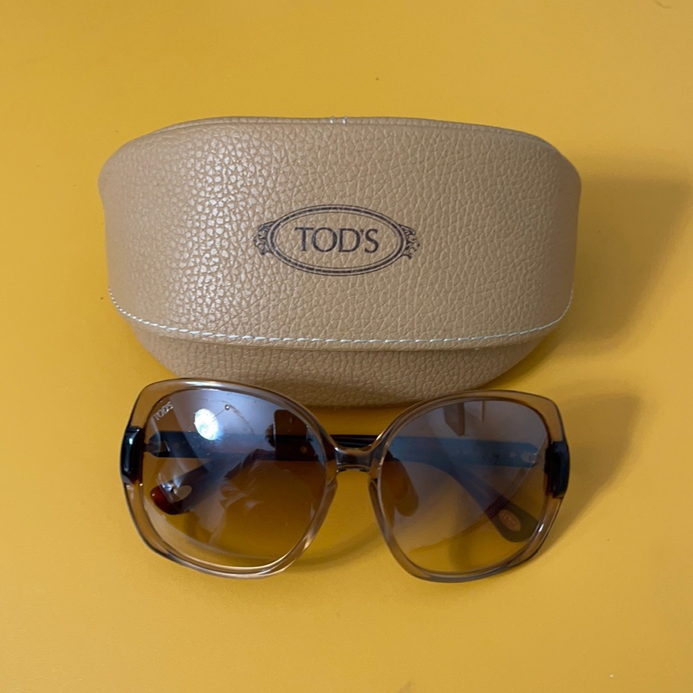 💯 Auth Tods Sunglasses
